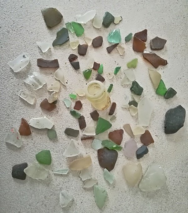 sea glass in snow 2018